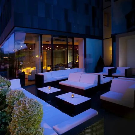 Becker's & Restaurant فندق ترير