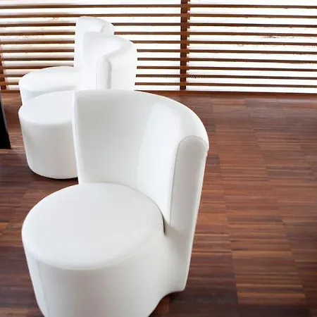 Becker's & Restaurant Hotel