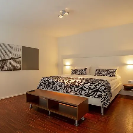 Becker's & Restaurant Hotel 4*