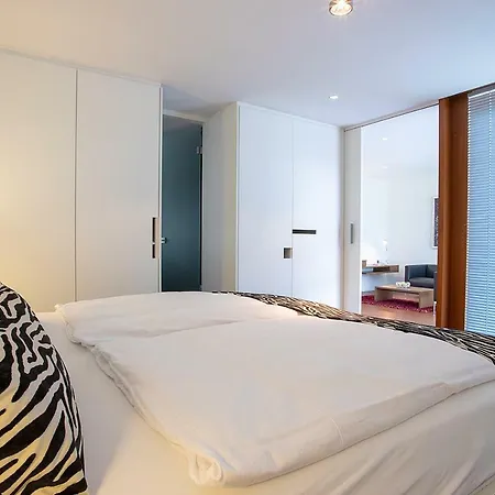 فندق Becker's & Restaurant 4*